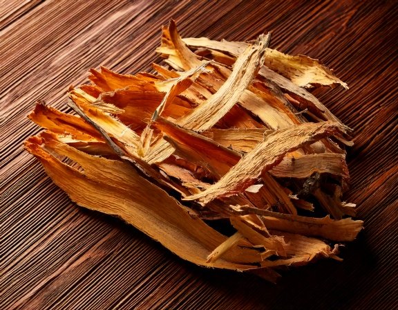 Willow bark pieces for natural pain relief